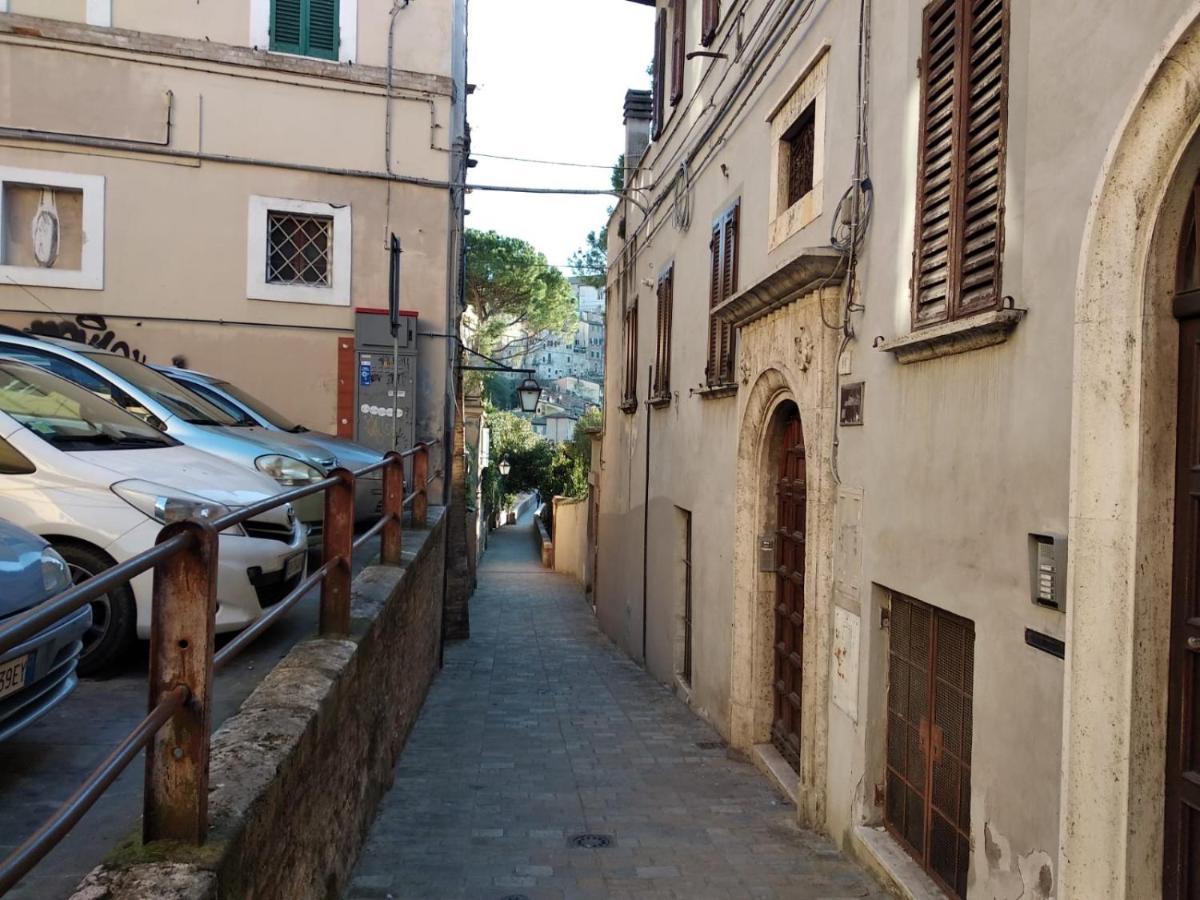 Fabretti House - Centro Storico Apartment เปรูจา ภายนอก รูปภาพ