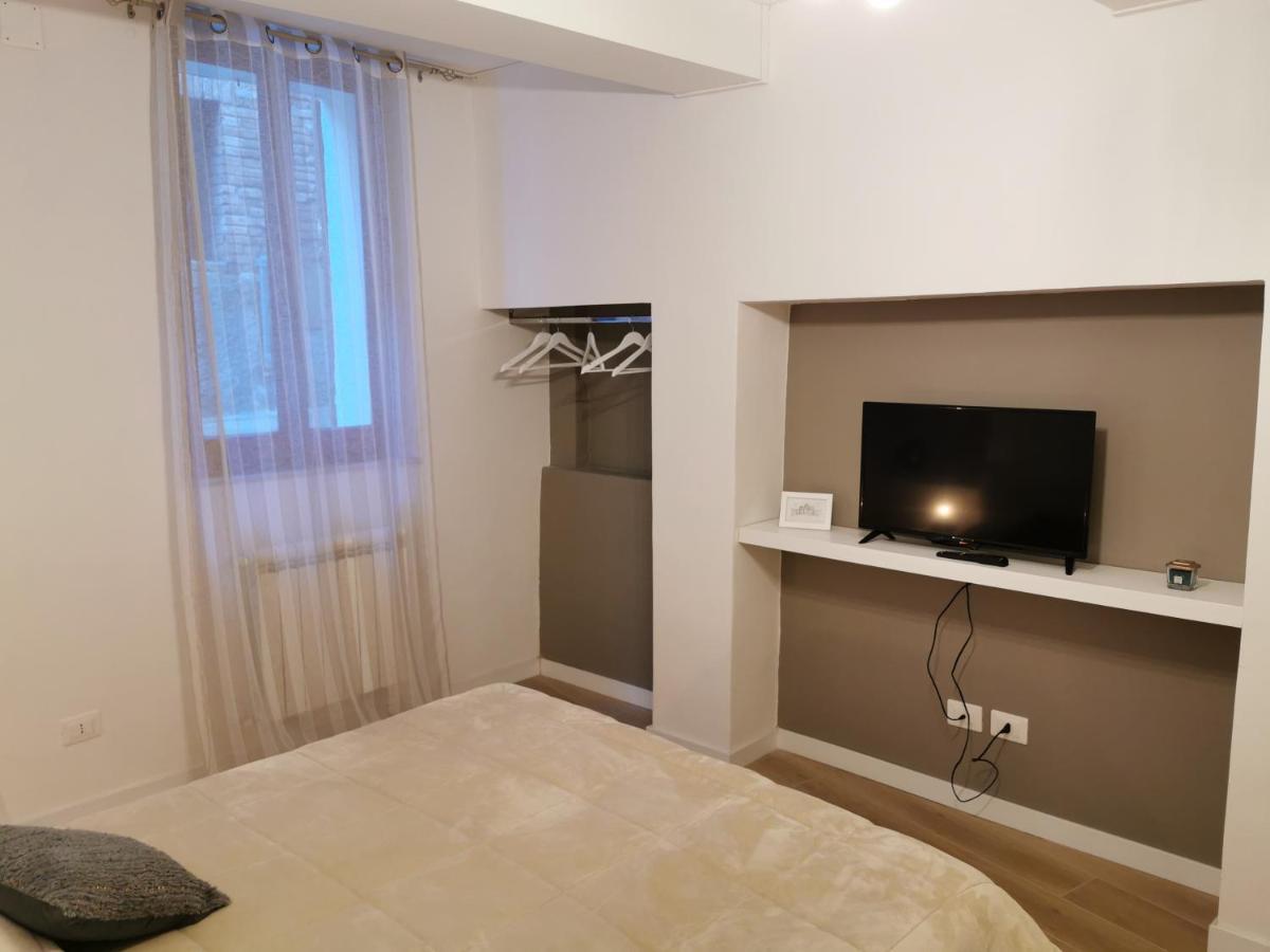 Fabretti House - Centro Storico Apartment เปรูจา ภายนอก รูปภาพ